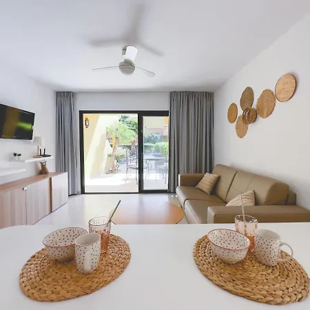 Apartment Seaside : A Cozy In A Peaceful Well Located Complex Corralejo